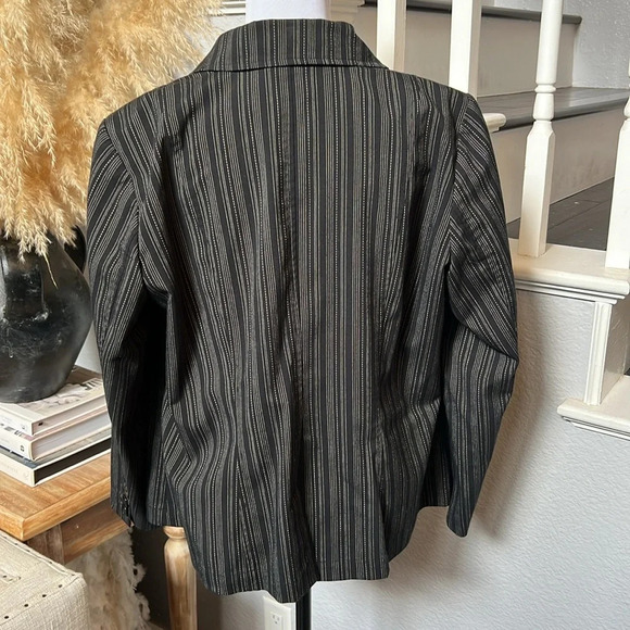 Lane Bryant Pinstripe Four Buttoned Blazer Jacket Work Wear Size 14/16W - Picture 7 of 9